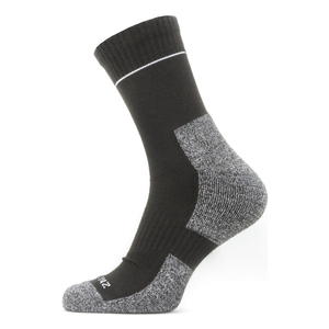 Image of SealSkinz Solo Quick Dry Ankle Length Single Layer Socks - Black/Grey